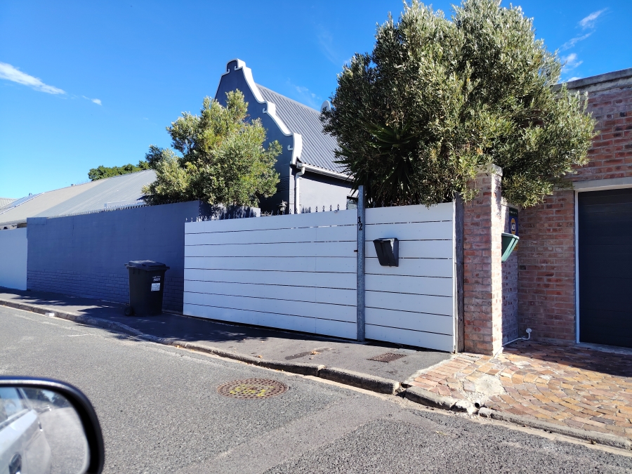 1 Bedroom Property for Sale in Lochnerhof Western Cape